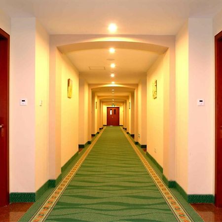 Greentree Inn Beijing Chaoyang Shilihe Antique City Express Hotel ภายนอก รูปภาพ